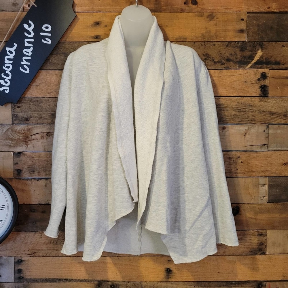 SALE-Forever 21 contemporary women's light gray sweatshirt cardigan size medium
